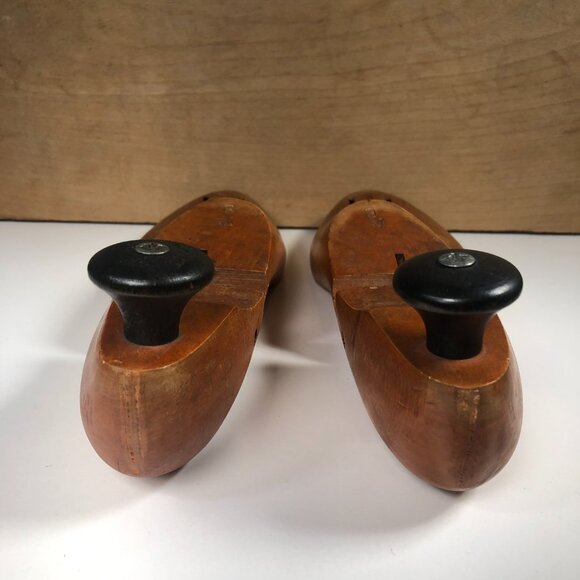 Vintage Solid Wood Shoe Trees Vented Heavy Quality Pair Size 9 M - Picture 5 of 8